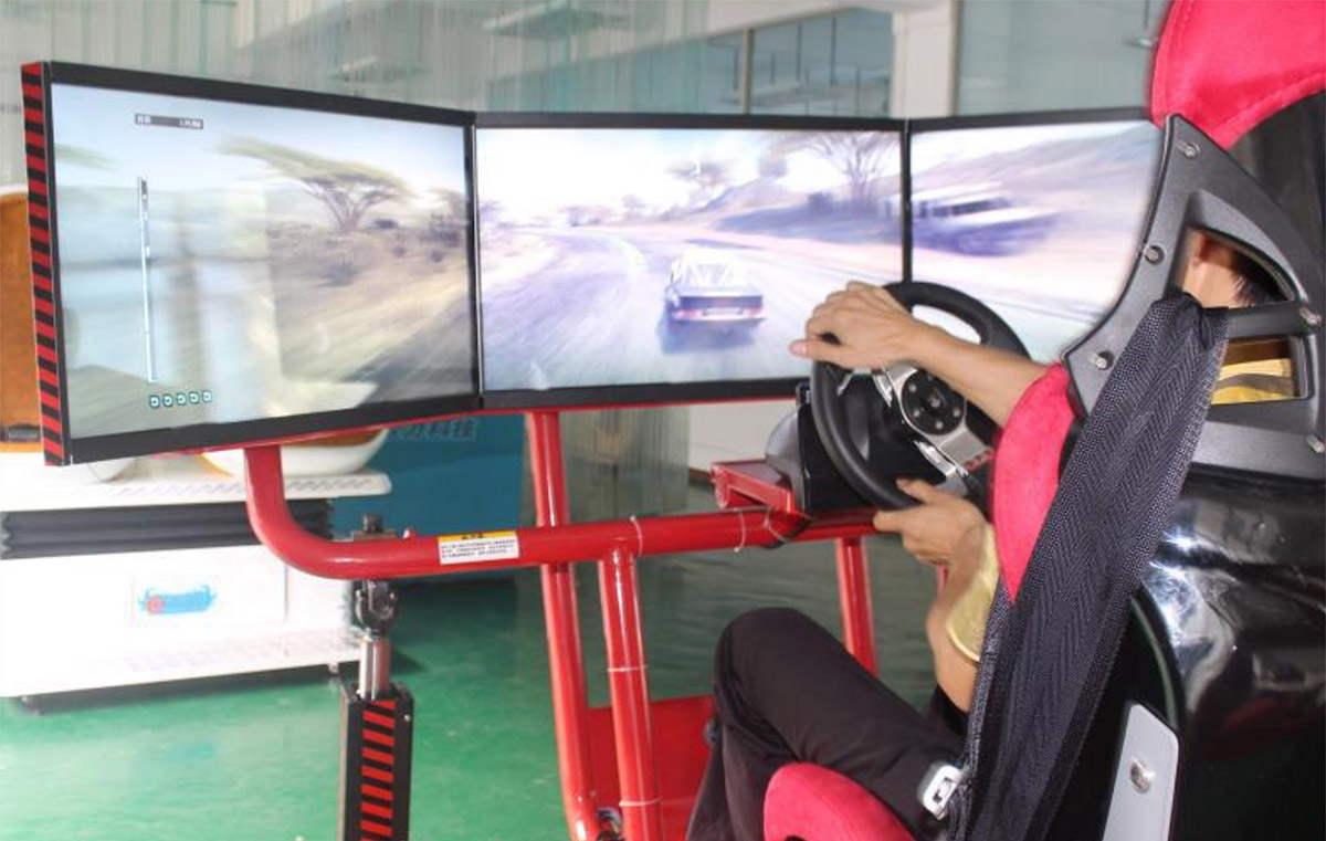 北京防灾减灾F1三屏实感模拟赛车